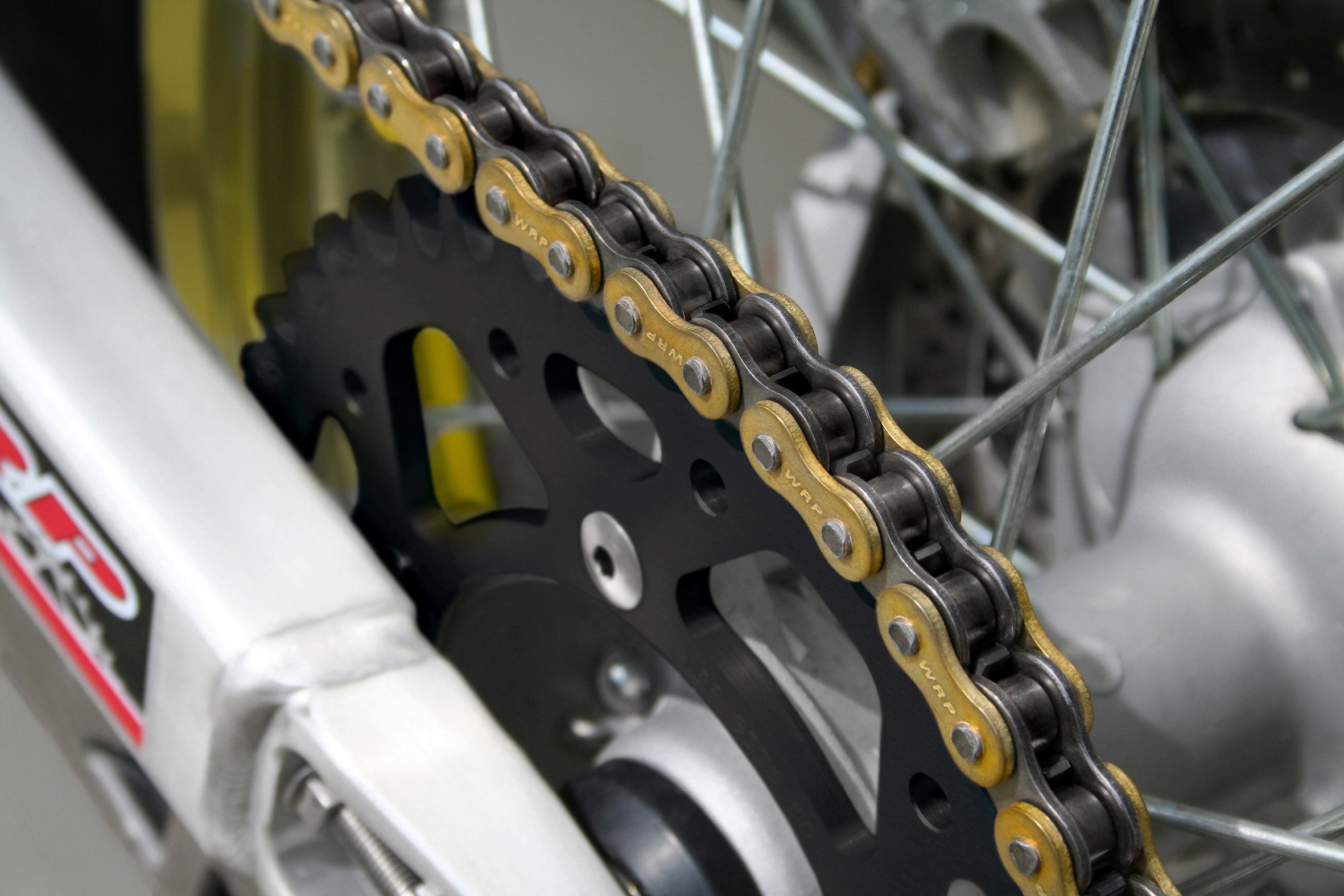 שרשרת הינע מחוזקת WRP 520 Z-Ring מבית Regina